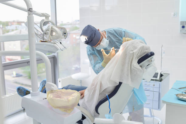 Best Emergency Gum Treatment in Hollywood, FL